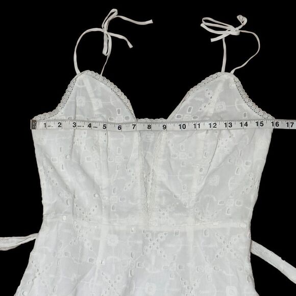 PAIGE SERYNE WHITE EYELET DRESS SIZE 2 - Picture 10 of 16